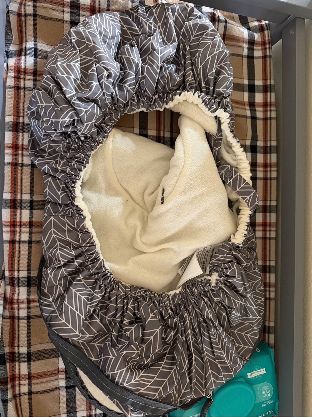 Gray Leaf-Print car seat cover